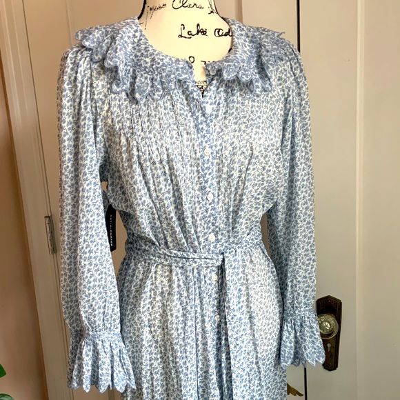 Doen Helena dress in bluebell hillside bloom - Picture 3 of 12